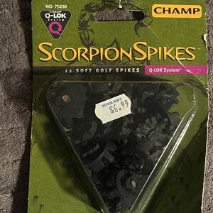 Champs Scorpion Spikes - Black